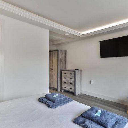 Spacious, Modern 2 Bed Apartment With Ensuites Sheffield Exterior photo