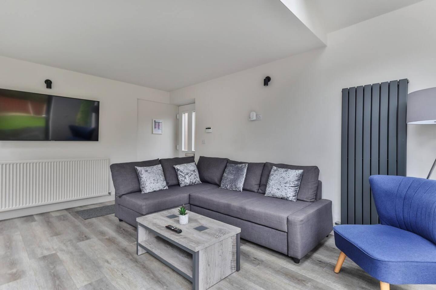 Spacious, Modern 2 Bed Apartment With Ensuites Sheffield Exterior photo